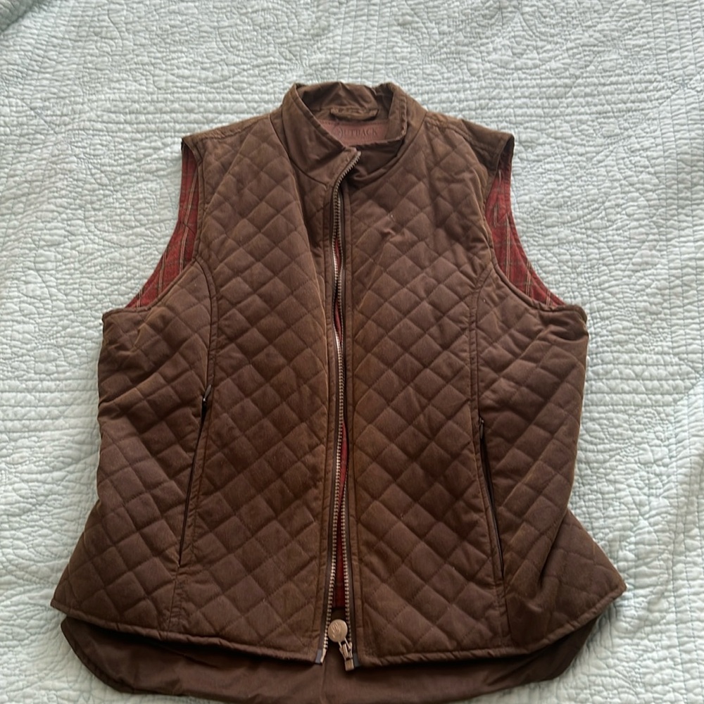 Like new outback trading company zip up vest